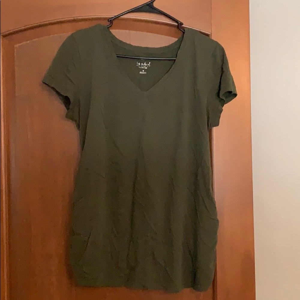 Maternity tee